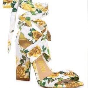 NWOB | Gianni Bini | Yellow Rose Sandal | 6.5